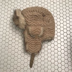 STEVE MADDEN faux fur quilted tan bomber hat